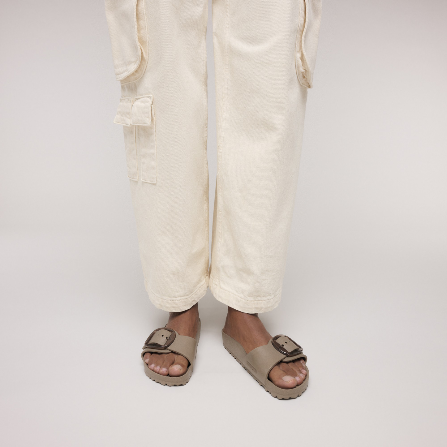 Madrid Big Buckle EVA Gray Taupe